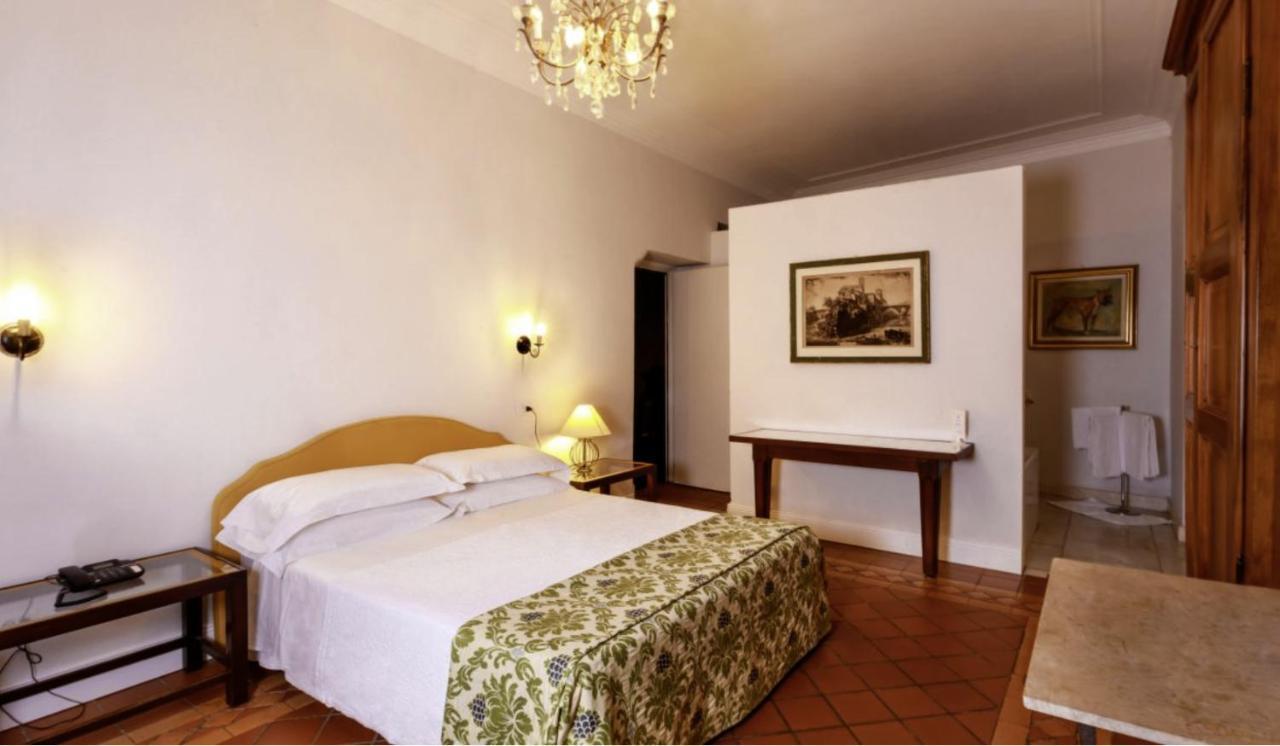 Albergo Ristorante Madonnina Cantello Екстер'єр фото