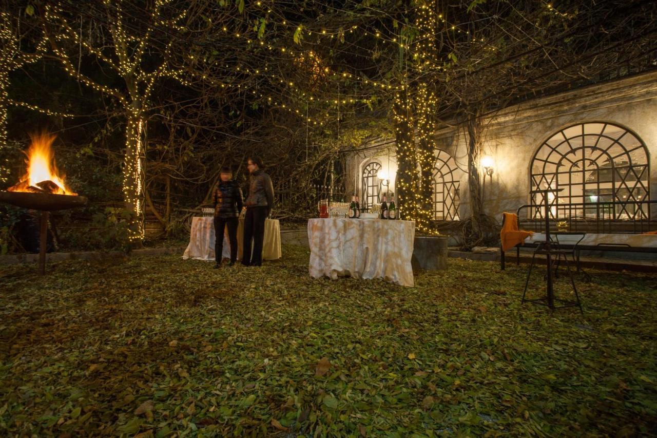 Albergo Ristorante Madonnina Cantello Екстер'єр фото